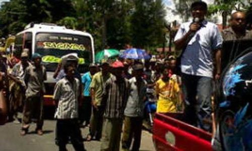 Aksi damai seribu warga di TTU