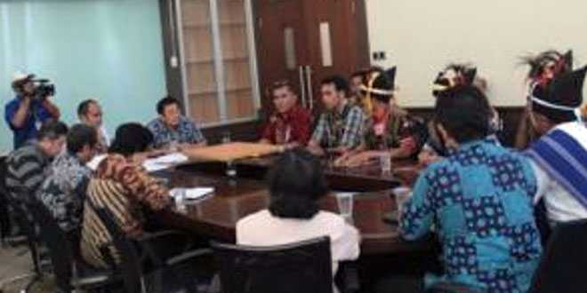 Pertemuan utusan warga SDB dengan Dirjen Otda (ist)