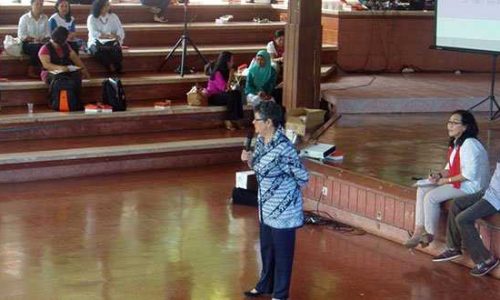 KPPI Bali dan LBH APIK saat menggelar kegiatan Hari Perempuan Internasional di Wantilan DPRD Bali (Foto: sandrowangak)