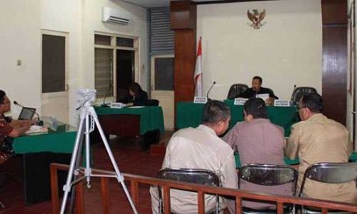 Suasana siding gugatan keterbukaan informasi public terhadap Dinas PPO Kabupaten Lamongan (misbakhunnafik)
