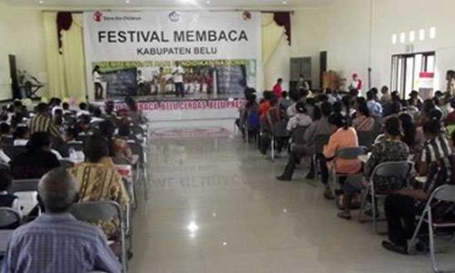 Festival membaca yang diselenggarakan oleh SAVE the CHILDREN (foto: felixali)