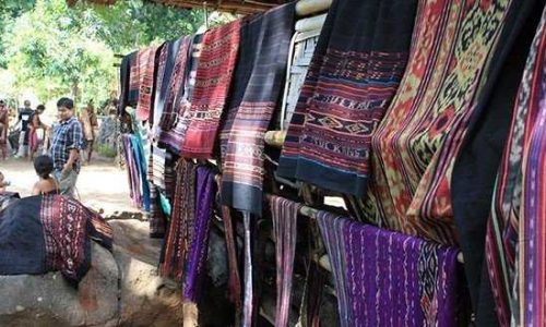 Kain Tenun khas Alor di Kampung Kayu Kudung (ist)