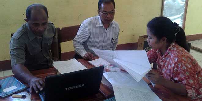 Peserta Kegiatan sedang latihan menyusun RPP (Foto: masankian)