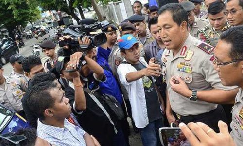 Kapolda NTT, Endang Sunjaya saat berbicara kepada wartawan terkait kasus Linus Notan dan Gaspar Molan (foto: akoesforsuluhnusa)