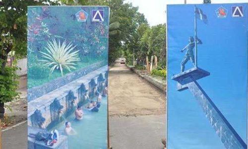 Papan Nama peringatan terkait Jalan Udayana-Dewi Sartika sedang dikerjakan (foto: humasbuleleng)