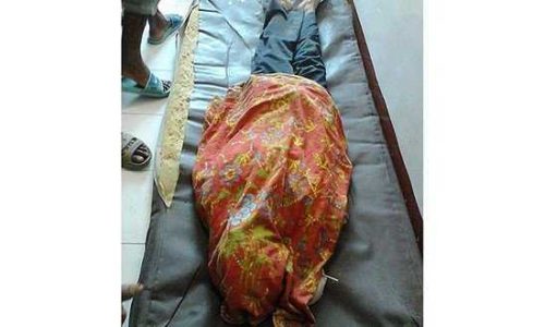 Jenasah salah satu korban yang tewas karena kecelakaan di Pulau Adonara-Flotim (foto: opinbahy)