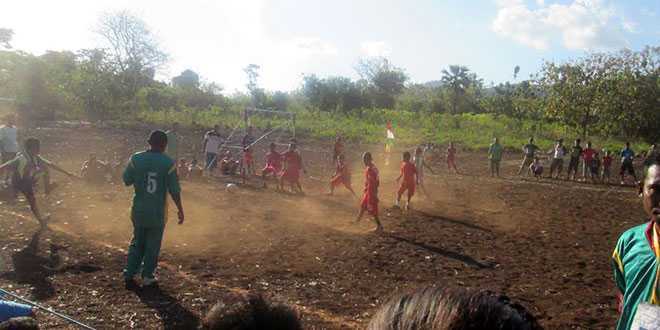 Kegiatan HUT RI di desa Bahinga, Tanjung Bunga (foto: bereanang)