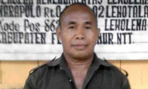 Kepala SMA Lewolema, Theodorus Ratu Tukan (foto: thobiasruron)