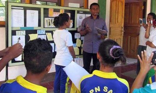 Kegiatan pelatihan Jurnalistik di SMPN Satap Nobo (foto: ist)