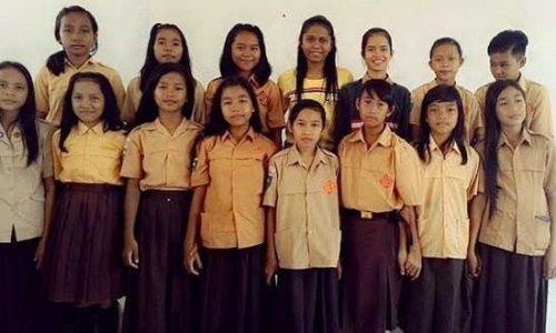 Siswa Sekolah di Gunung Rampah, Kutai Barat (foto: docyuskukun)