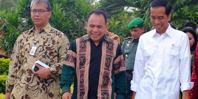 Frans Lebu Raya bersama Jokowi (ist)