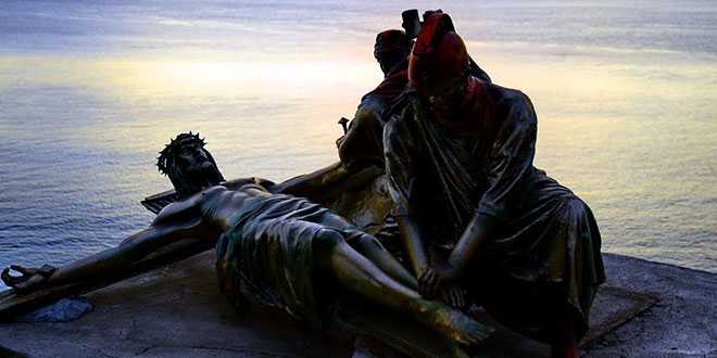 Pemandangan Bukit Doa menjelang senja (foto: sandrowangak)