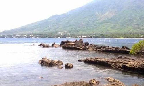 Foto : Keindahan pemandangan Selat Gonzalu yang terkenal dengan arus yang dasyat (foto: j.paun)