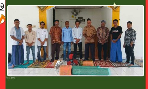 INAPADAN Salurkan Bantuan Sejadah dan Al Quraan Untuk Masjid Raudhatul Mustaqiem Kolipadan